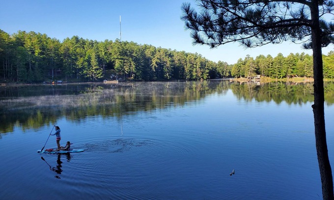 Severn Cabaña | Lovely Muskoka cottage on the Trent Severn River. Pet-friendly.