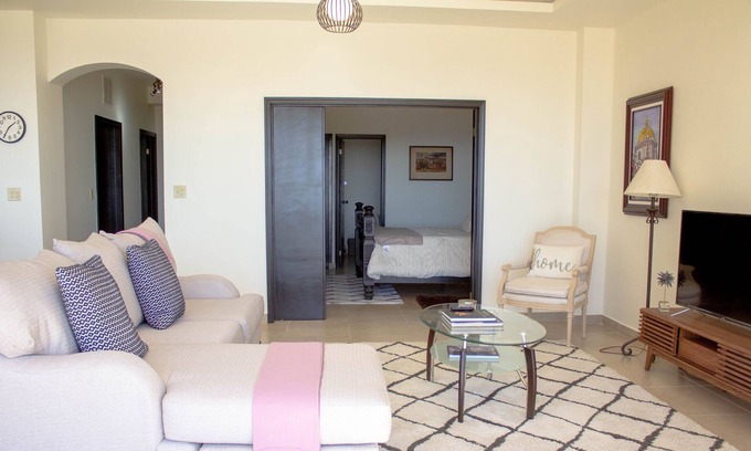 Salsipuedes Apartamento | Lovely Ocean View Condo with amenities in Bajamar!