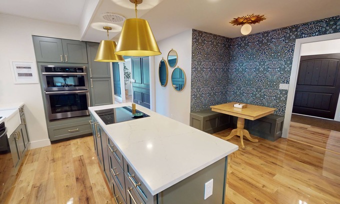 Oread Casa | Lovely park front home in KU/Downtown neighborhood