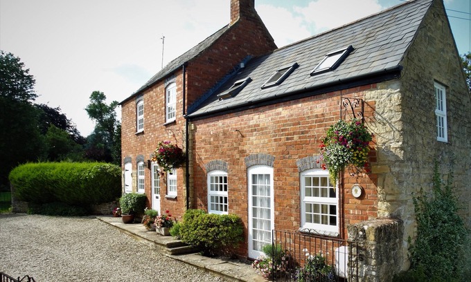 Kemerton Cabaña | Lovely Quiet Cottage in Kemerton!