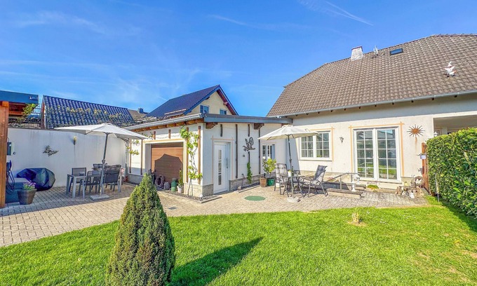Faid Casa | Lovely quiet house with a garden near Cochem