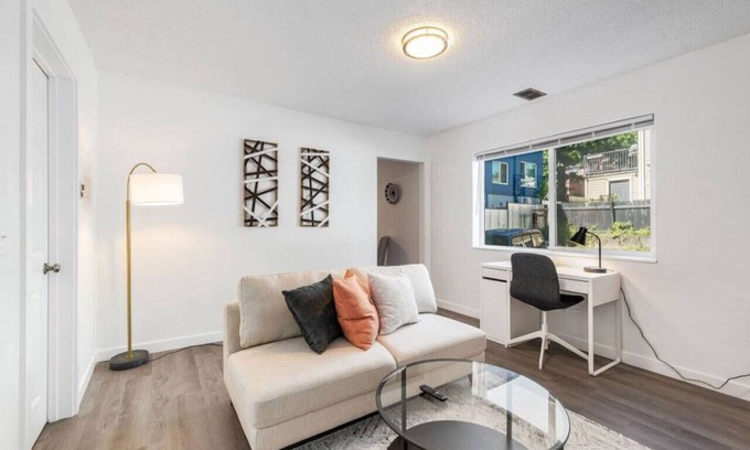 Hilltop Apartamento | Lovely Remodeled 1BR in DT Tacoma - 6