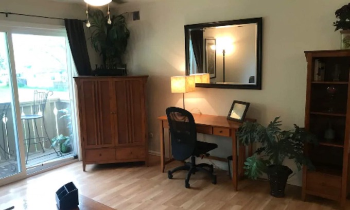 Glenwood Grove - North Iris Condominio | Lovely, Remodeled, Zen-like, 1-bdrm. Condo!
