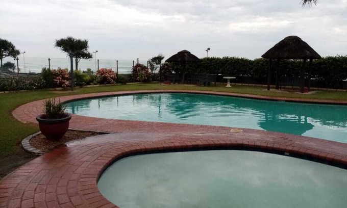 Kingsborough Apartamento | Lovely Sea Facing unit, On the beach, Amanzimtoti