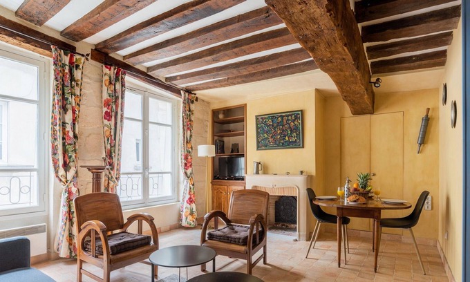 Latin Apartamento | Lovely Studio by La Sorbonne & Pantheon in the Heart of the Latin Quarter