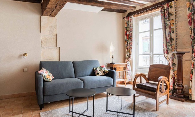Latin Apartamento | Lovely Studio by La Sorbonne & Pantheon in the Heart of the Latin Quarter!