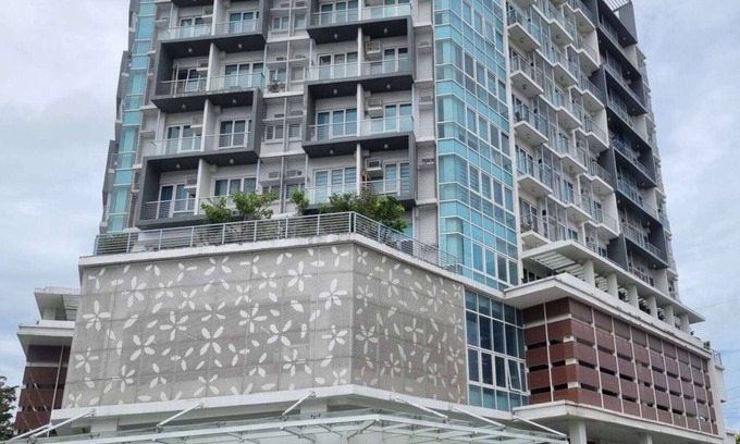 Iloilo Condominio | Lovely Studio centrally located to vibrant city of love, Festive Walk Mall view.