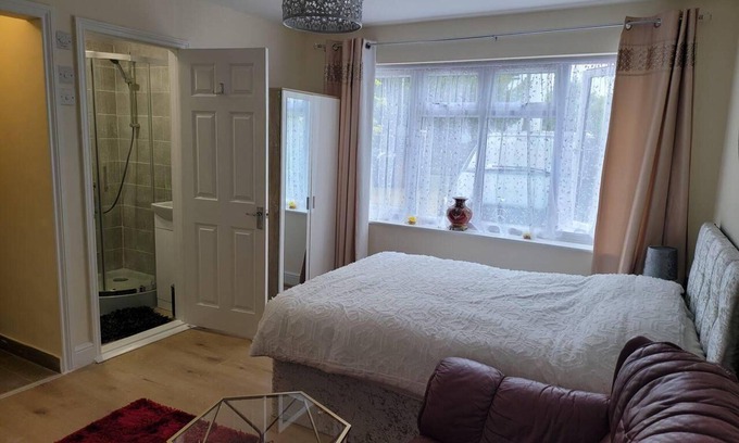 Reading Casa | Lovely Studio in Town Centre