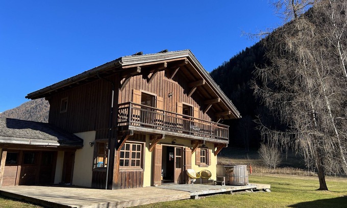 Chamonix-Mont-Blanc Chalet De Esquí | Precioso chalet con estilo, impresionantes vistas del Mont Blanc, baño nórdico, cerca del esquí