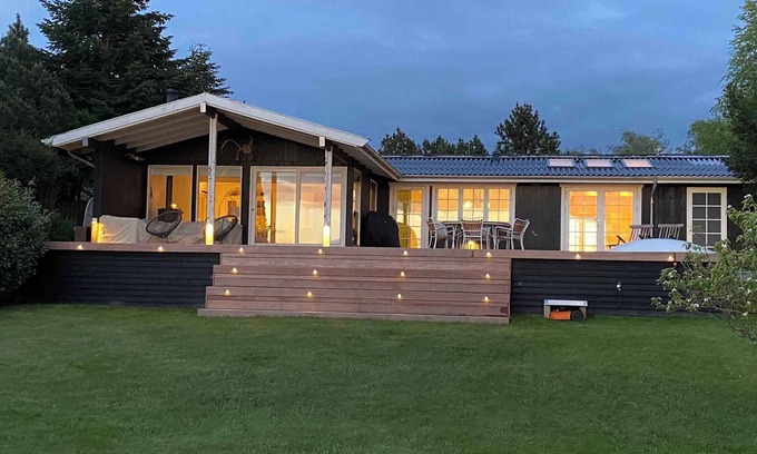Hillerod Casa | Lovely summer house by Arresø