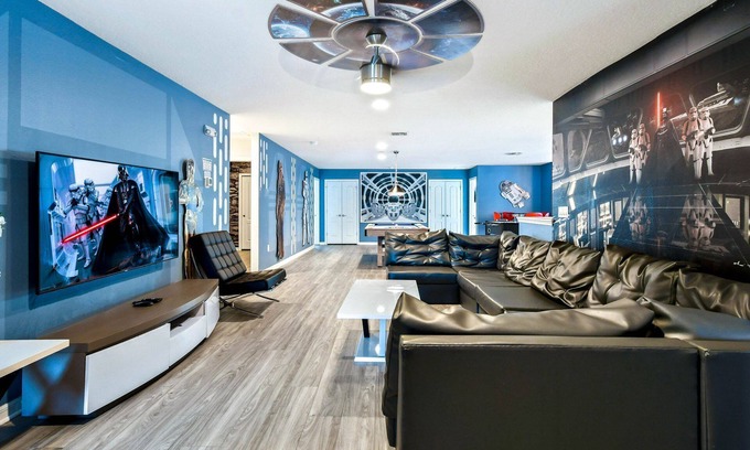 Four Corners Casa | Lovely themed 9BR House - Unique Game Room, Pool + Hot Tub - Ideal for families!