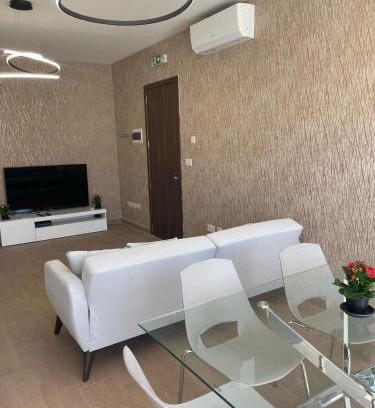 San Gwann Apartamento | Lovely three bedroom penthouse (Privilege suite)
