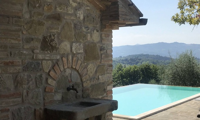 Bivio Lugnano Cabaña | Preciosa casa tradicional de piedra con piscina privada Infinity On The Border Toscana