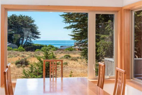 Sea Ranch Casa | Lovely Views - Walk To Shell Beach