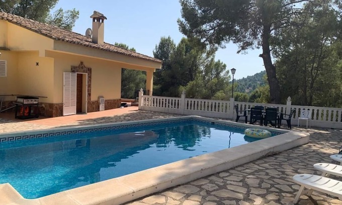 Olocau Casa | Preciosa villa con hermosas vistas piscina privada 4 habitaciones dobles 2 baños