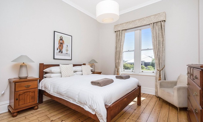 South Fremantle Apartamento | Lovely warm and bright private apartment located in the heart of South Fremantle