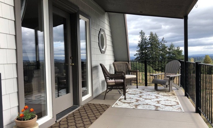 Sherwood Casa | Lovely "Wine Country Casita" - Private Guesthouse, Beautiful Views