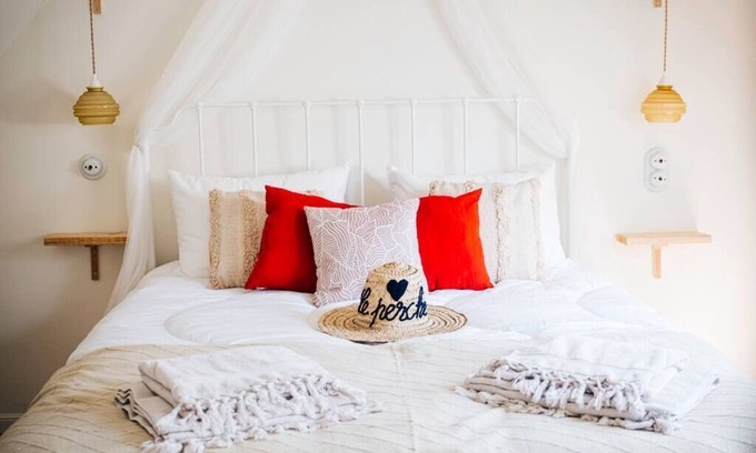 Moulins-la-Marche Casa | Loveroom Du Perche: house with balneo