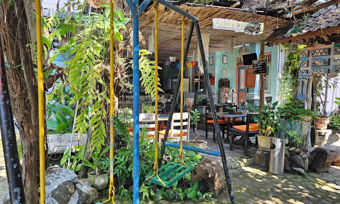 Lovina Hotel | Lovina Loca