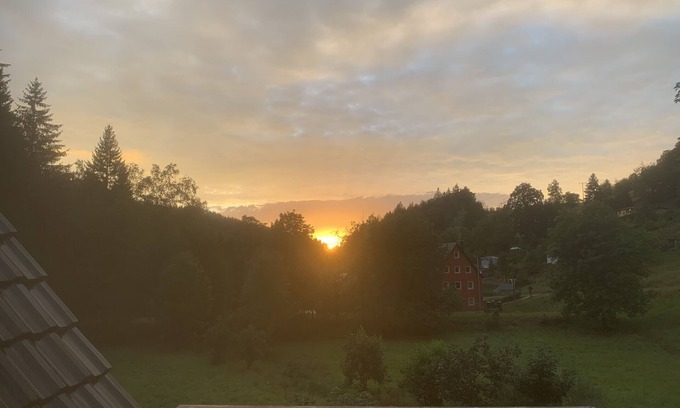 Schmiedeberg Apartamento | Lovingly furnished vacation apartment with balcony and terrace in the Eastern Ore Mountains