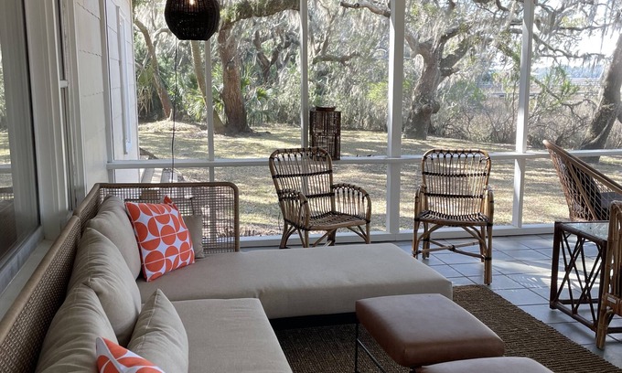Saint Helena Island Casa | Low Country Living at its best in Coffin Point Cottage on the water