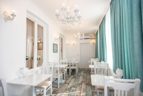 Vera Hotel | Lowell Hotel