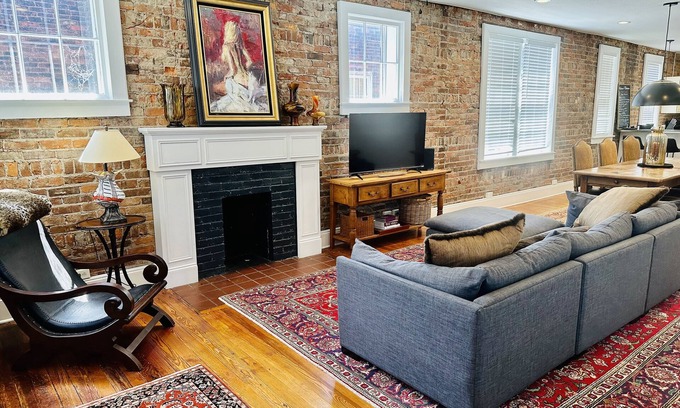 Paducah Apartamento | Lower town luxury with garage