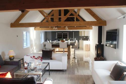Broadwas Casa | Lower Tundridge Cottage