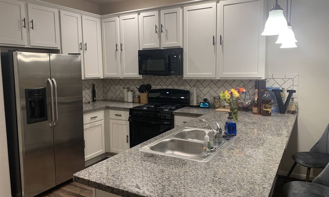Northside Casa | Lowkey Houston Home
