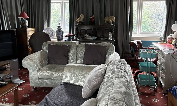 Birmingham Hotel | Lowri Cottage Hotel
