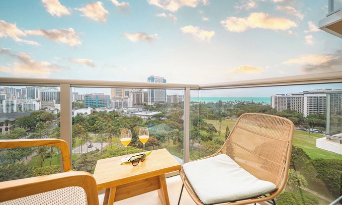 Waikiki Apartamento | Luana Waikiki by Tropical Escapes Realty