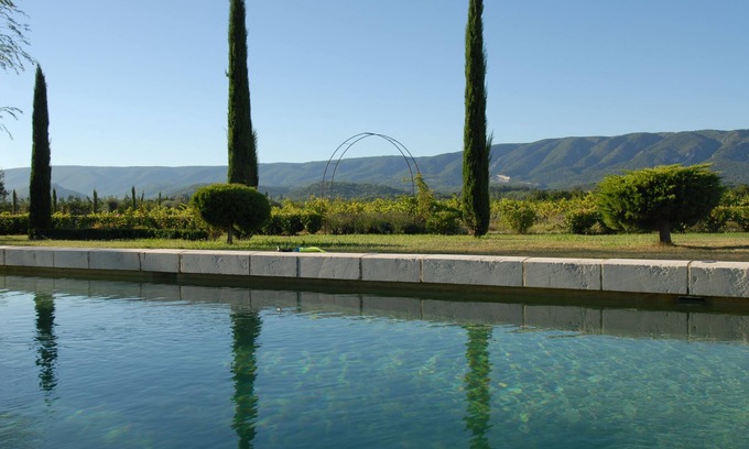 Cabrieres-d'Avignon Casa | LUBERON: Magnífica Magnanerie con piscina, 6 dormitorios y baños.