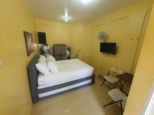 Lucena Apartamento | Lucena Meg's Studio Apmnt Deluxe rm-Near SM-Wifi