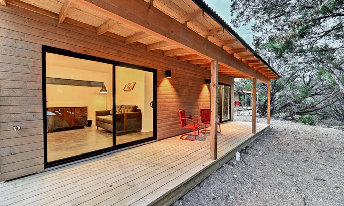 Dripping Springs Cabina | Lucky Arrow Retreat: Casas del Porche