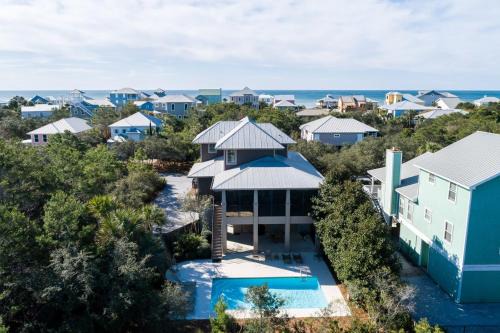 Gulf Trace Casa | Lucky Dog