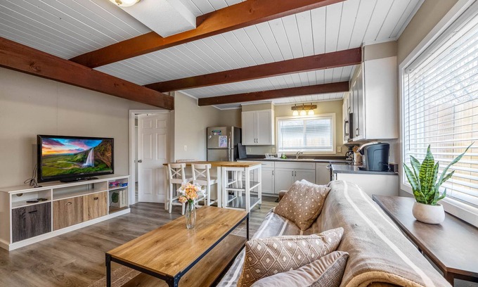 West Eugene Casa | Lucky Duck Bungalow, Close to downtown and U of O