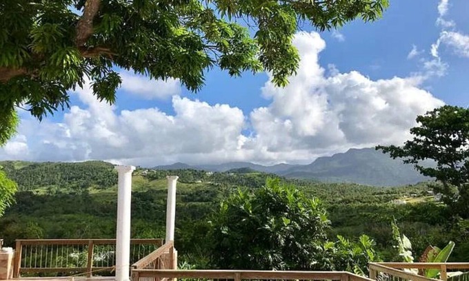 Playa Fortuna Casa | Lucky Luquillo's SOLAR El Yunque & Beach Retreat
