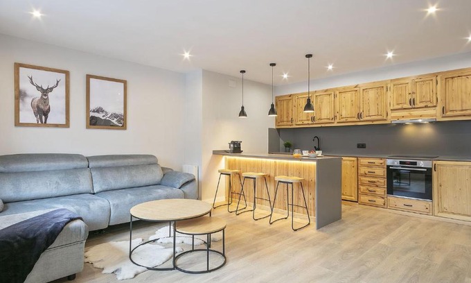 Arties Apartamento | Luderna - Apartamento con terraza Artigues