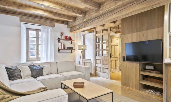Arties Casa | Luderna - Casa con terraza Codorna