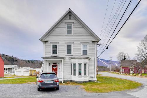 Ludlow Casa | Ludlow Townhome 3 Mi to Okemo Mountain!