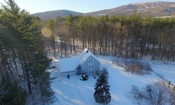 Ludlow Casa | Ludlow Vermont Ski House