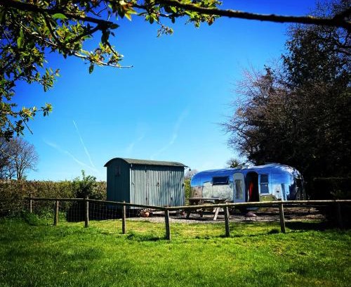 Angelbank Casa | Ludlow Vintage Airstream