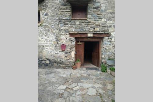 Enciso Casa | Lugares Comunes. Poyales.