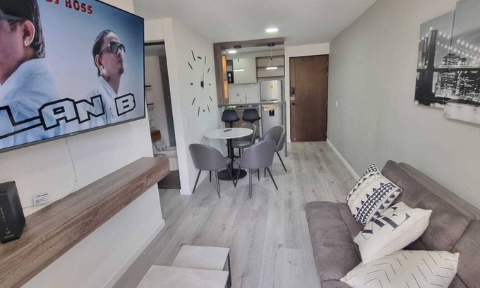 San Javier Apartamento | Lujoso apto a 10 minutos del estadios 🏟 y 2 cuadras del metro