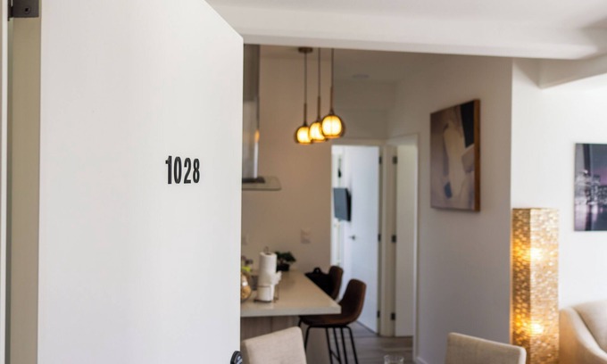 Zona 13 Apartamento | Lujoso con una vista al Aeropuerto y montañas
