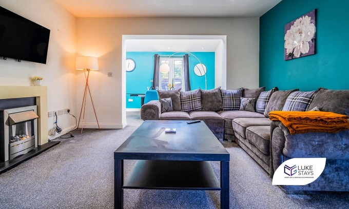 Plumtree Casa | Luke Stays - Park Avenue , Keyworth