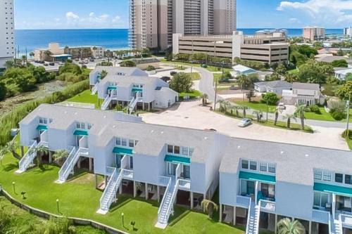 El Centro Beach Casa | Lullwater Beach Condos 417
