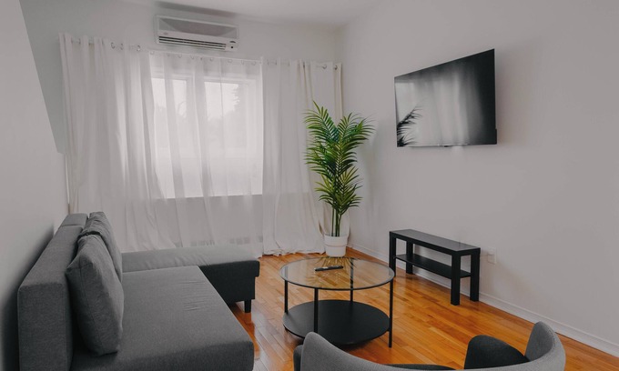 Riverside Apartamento | Lum The Queen - Superior One-Bedroom Apartment