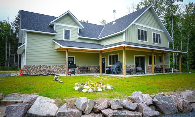 Crane Lake Cabina | Lumberjack Lodge on Crane Lake