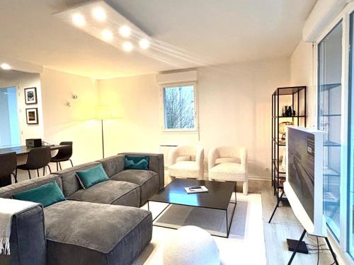 Chartres-de-Bretagne Apartamento | LUMIERE- Appartement Design et Élégant